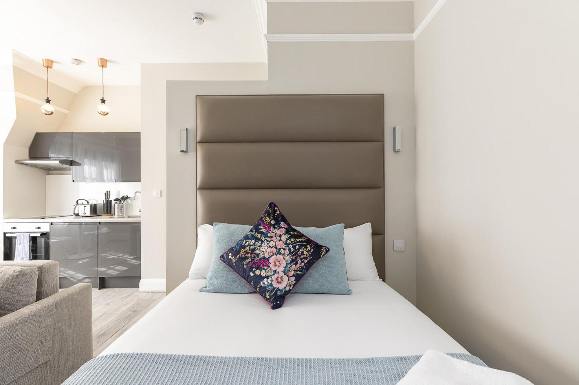 Air Conditioned Apt High St Kensington Λονδίνο Εξωτερικό φωτογραφία